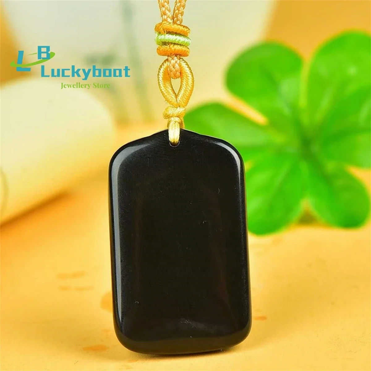 Natural Gold Silk Jade Black W - Vintage Fashion Ornaments 评论和价格