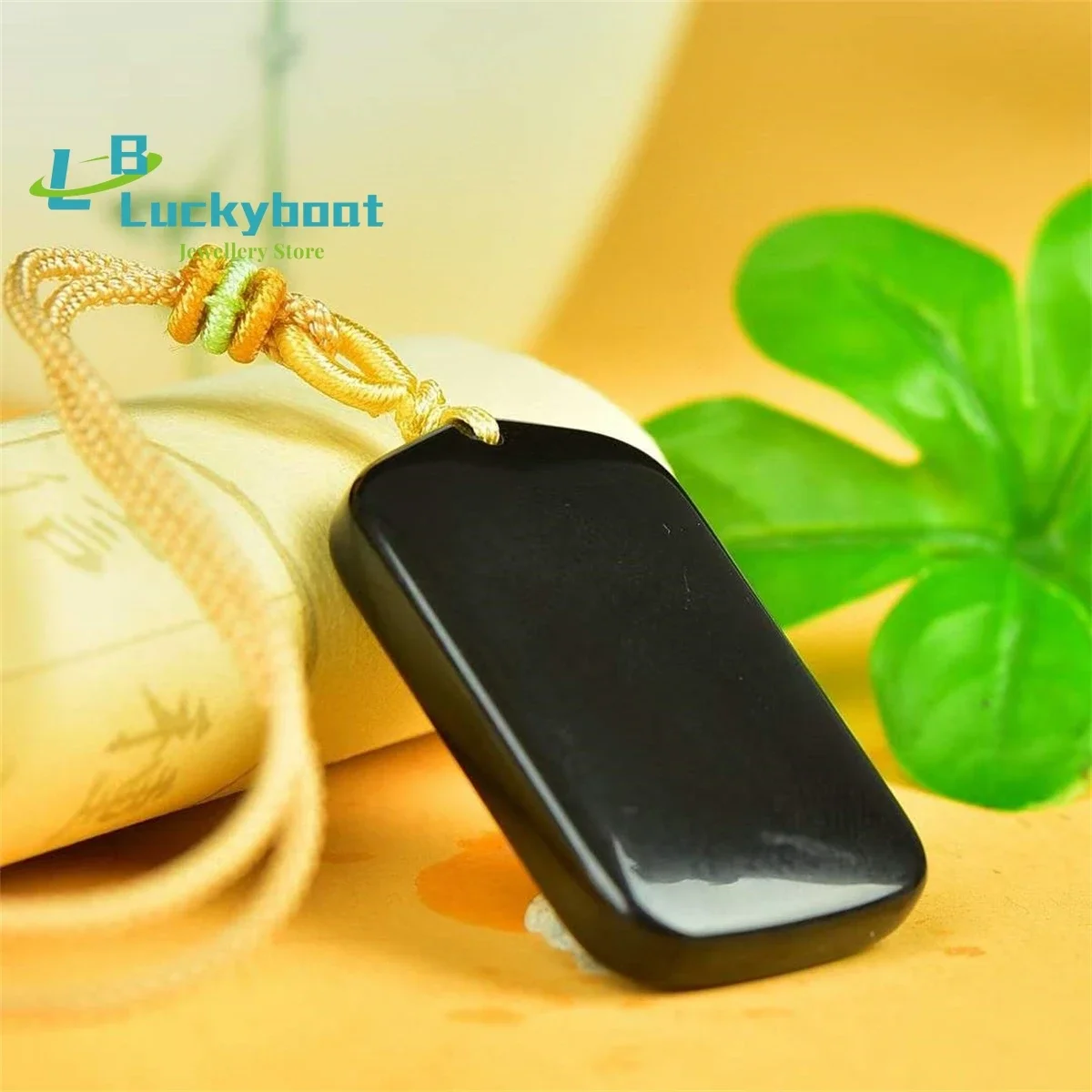 Natural Gold Silk Jade Black W - Vintage Fashion Ornaments 评论和价格