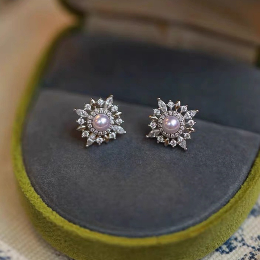 Elegant Vintage Sunflower Stud - Vintage Fashion Center 评论和价格