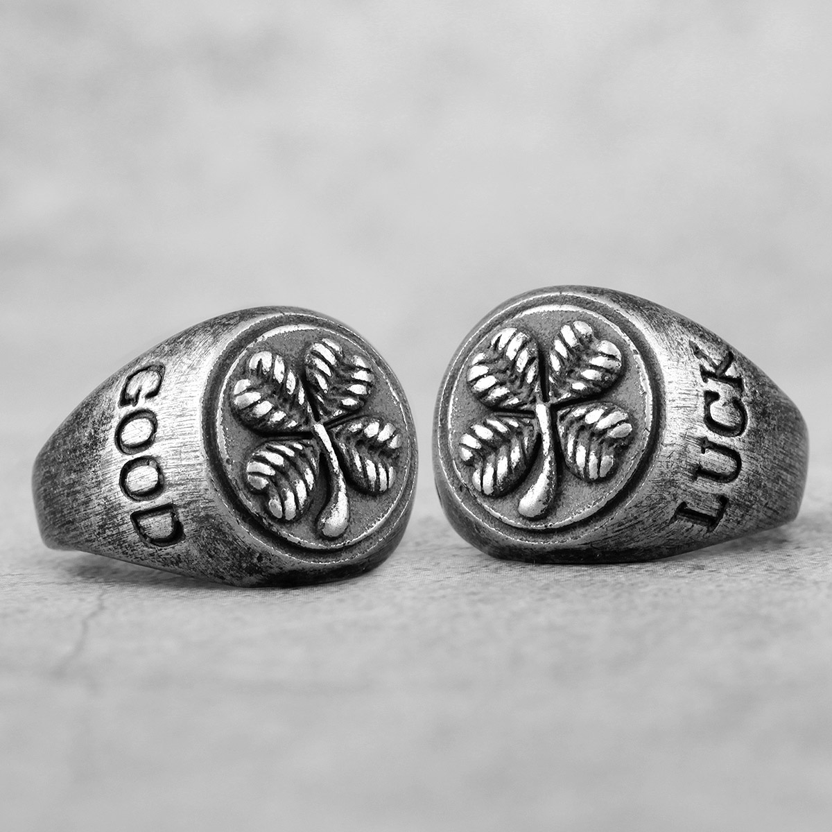 Good Luck Four Leaf Clover Ret - Vintage Fashion Ornaments 评论和价格