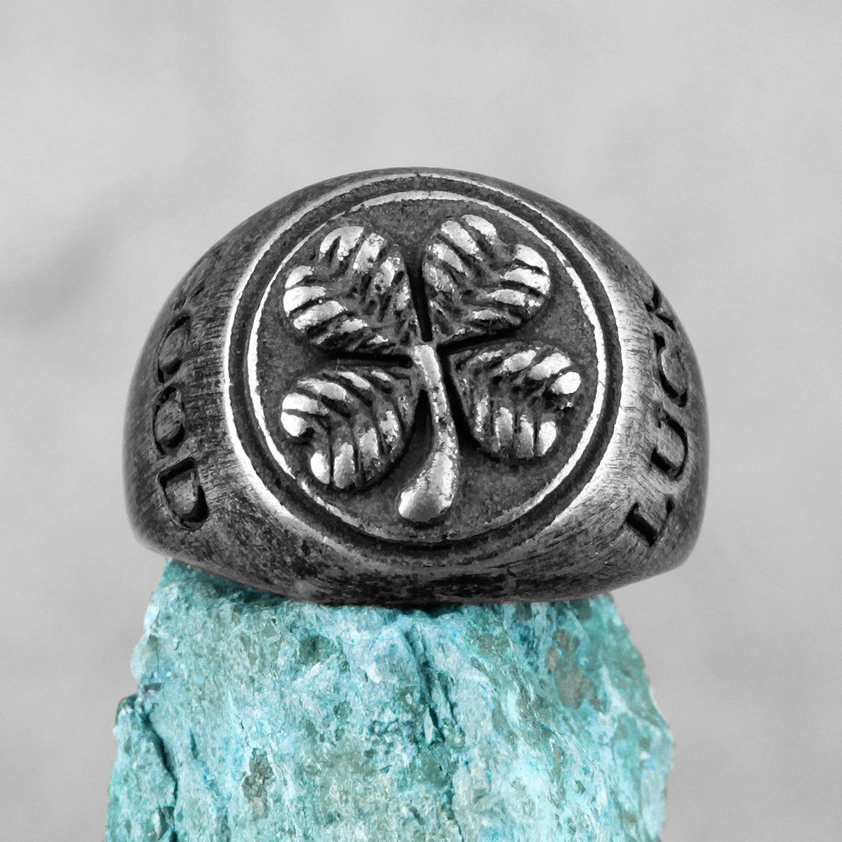 Good Luck Four Leaf Clover Ret - Vintage Fashion Ornaments 评论和价格